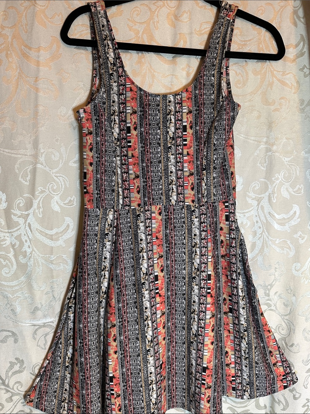 Raya Sun Striped Floral Scoop Neck Mini Dress in Coral and Black Skater